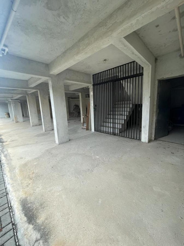 Imagem 3 de 15 de Apartamento Para Venda Em Curitiba, Capão Raso, 14 Dormitórios, 12 Banheiros, 12 Vagas - _1-2089346