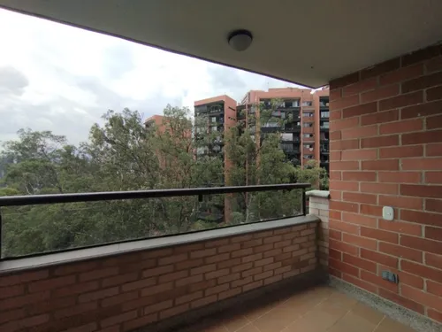Apartamento En Arriendo En El Poblado. Cod A16433