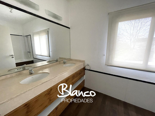 Casa En Venta En Haras Santa Maria, Barrio Las Lomas, Escobar, G.b.a. Zona Norte
