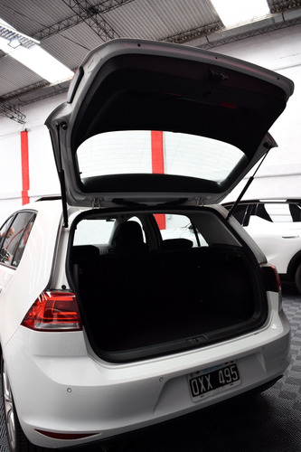 Imagen 18 de 19 de Volkswagen Golf 2015 1.4 Highline Tsi Dsg