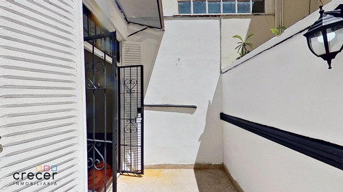 Venta De Departamento Tipo Ph De 3 Amb. Con Patio En Villa Urquiza