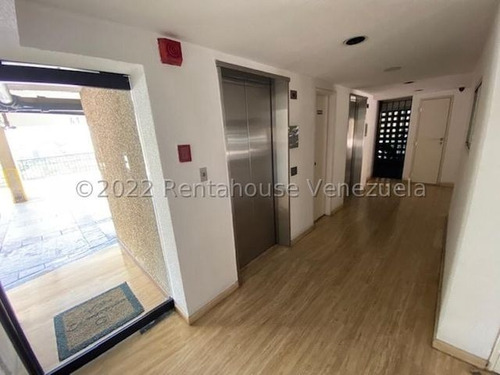Imagen 2 de 25 de Bellísimo Apto Con 4 Cuartos Mls #23-2905