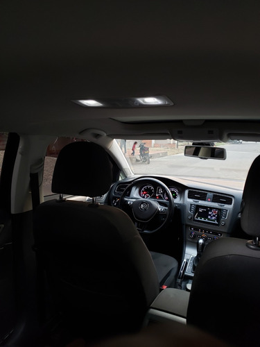 Volskwagen Golf Highline 1.6 2016 Automatico.