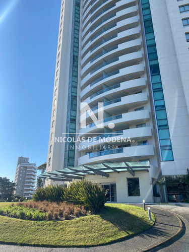 Cómodo Apartamento En Venta, Wind Towe.r