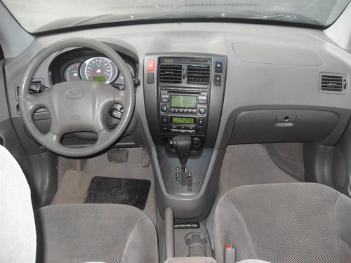 Hyundai Tucson 2.0 Mpfi Gls 16v 143cv 2wd Gasolina 4p Automá