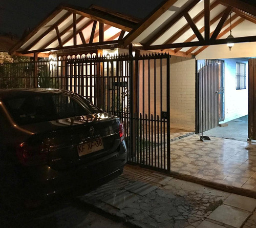 Casa En Venta Las Sector Barrio Las Rosas, Maipu 