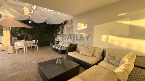 Casa El Encanto Se Arriendan 5d/5b Vista Espectacuar
