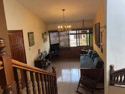 Imagen 6 de 12 de Rentahouse Concepto 0414-412.8424 / 22-12924