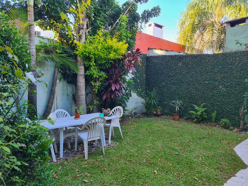 Imagen 12 de 15 de Casa De Estilo Colonial 5 Ambientes En 2 Plantas