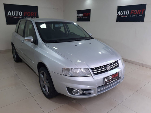 Imagem 1 de 10 de Fiat Stilo 1.8 Mpi 8v Flex 4p Manual