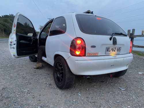 Chevrolet Corsa Hb Ml 1.6L Swing Cd