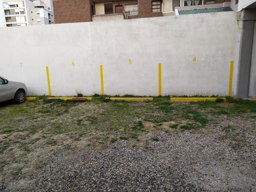 Cocheras En Venta Zelarrayan 961