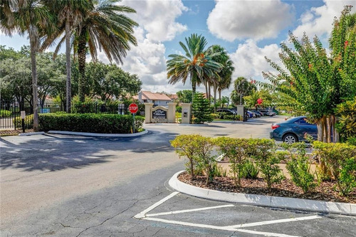Orlando, Florida / 9% De Retorno Anual / Solo U$s 109.900 / Alquilable U$s 1.350 / 2 Amb 1 Dorm 1 Baño Vista Al Lago / Alto Potencial A Revalúo.
