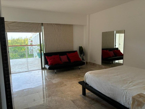 Penthouse Tipo Lock Off En La Amada En Venta, Playa Mujeres