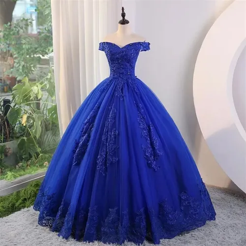 Vestidos de 15 años sin crinolina sale