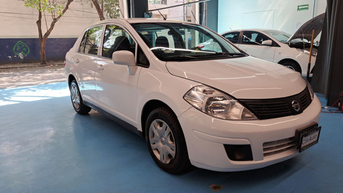 Nissan Tiida 1.8 Sense 4p Mt