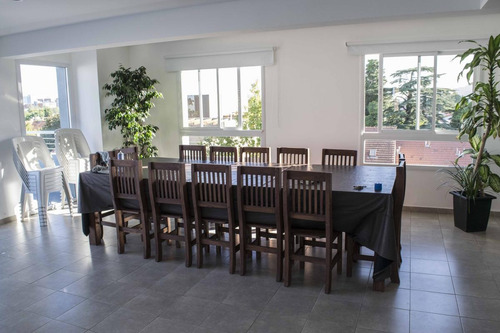 Imagen 25 de 27 de Departamento En Venta 4 Ambientes Olivos