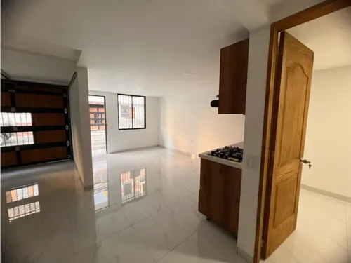 Lindo Apartamento En Venta De Primer Nivel Con Garaje En El Carmen Vib