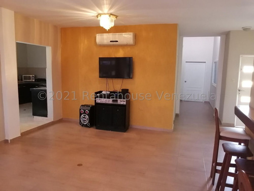 Imagen 5 de 13 de Casa En Venta Los Chaguaramos Maracay 22-10877 Hc