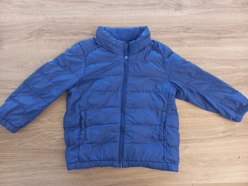 Campera Uniqlo Ultraliviana Azul Para 3-4 Años Aprox 