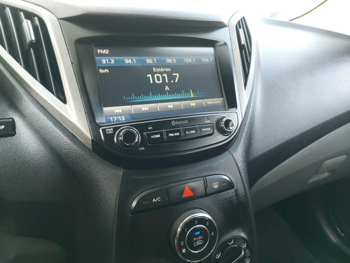 Imagem 8 de 15 de Hyundai Hb20s 1.6 Comfort Plus 16v