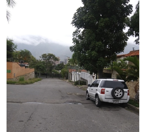 Imagen 30 de 30 de Vendo Espectacular Casa De Dos Plantas Colinas De Los Ruices Cuenta Con 3 Anexos (negociable)