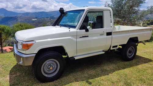 Imagen 3 de 11 de Toyota Pick Up