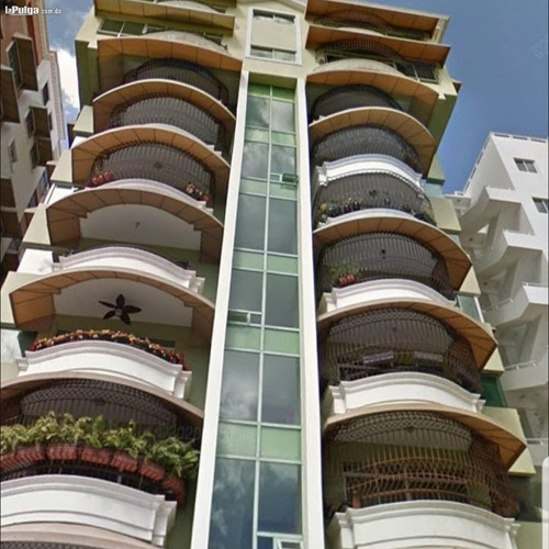 Apartamento De Tres Habitaciones Amueblado En Alquiler En Bella Vista