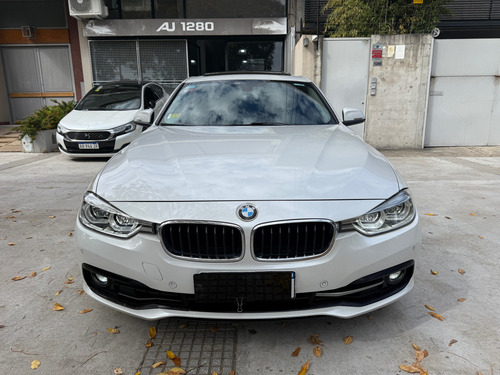 BMW Serie 3 3.0 330i Sedan Sport Line 252cv