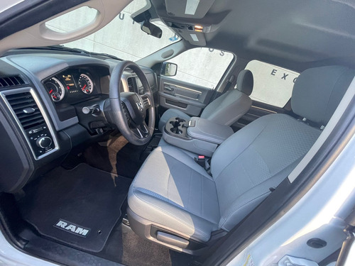 Imagen 6 de 12 de Ram 1500 2018 Crew Cab Slt Trabajo 4x2 V6 8at
