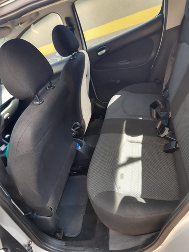 Imagem 5 de 8 de Peugeot 207 2012 1.4 Xr Flex 5p