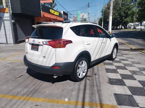 Imagen 5 de 15 de Toyota Rav4 Limited Platinum 2014 Blanca