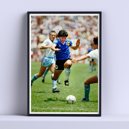 Cuadro Maradona Gambeteando 30x40cm Deco Listo P Colgar