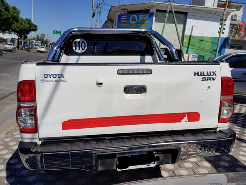 Toyota Hilux 3.0 Cd Srv 171cv 4x2 - B3