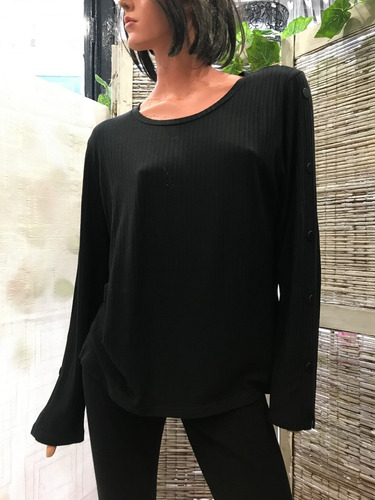 Remeron Negro Marca Ver