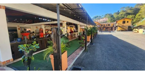 Finca Hotel En El Peñol En Venta.