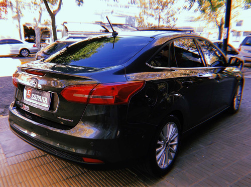 Imagen 8 de 14 de Ford Focus Titanium 2.0 4p. 2018 Automático Full Con Cuero
