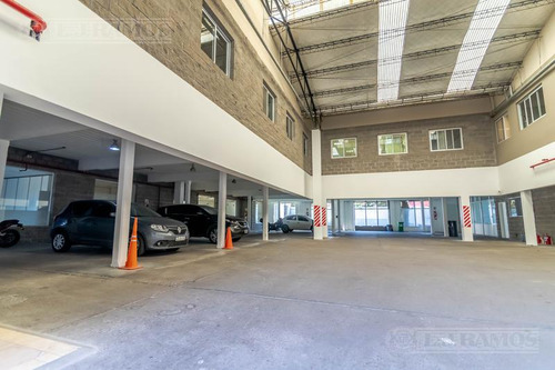 Alquiler De Oficina De 922 M2 En Martínez