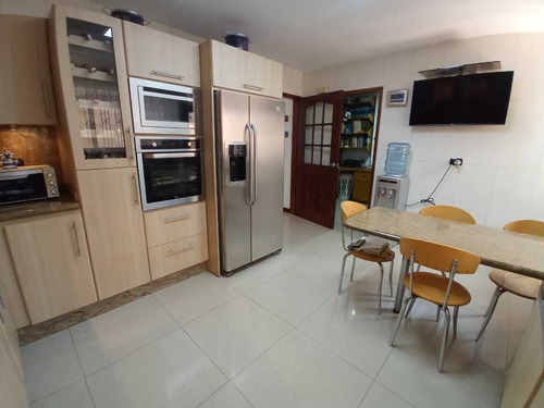 Imagen 8 de 26 de Venta Casa 200 M2 5h/4b/ 2p Alto Prado