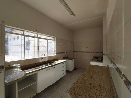 Imagem 10 de 26 de Casa Térrea Para Locação E Venda, Com Três Dormitórios, Piscina E Churrasqueira Na Avenida Santos Dumont, Jd. Boa Vista. - Pr - Ca1299_gprdo