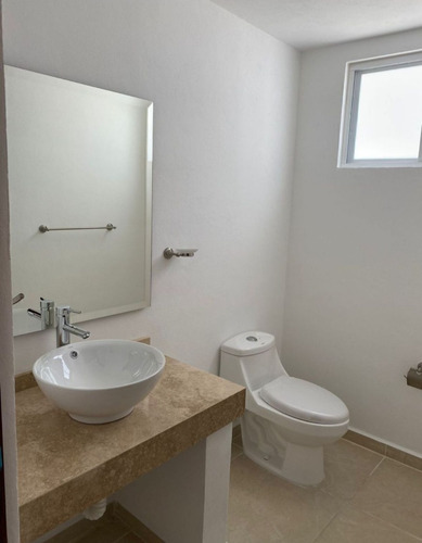 Casa En Venta En Guadalajara Eo