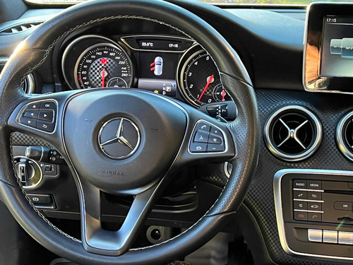 Imagen 9 de 12 de Mercedes-benz Clase A 2017 1.6 A200 Urban 156cv