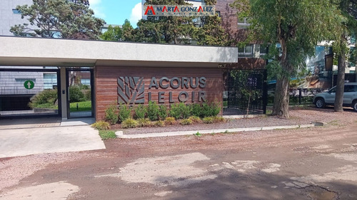 Condominio Acorus Leloir