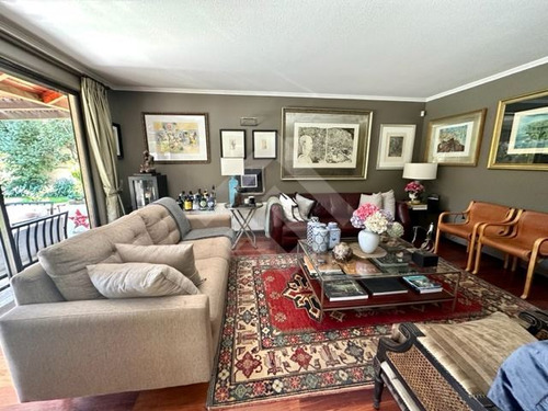 Se Vende Impecable Casa De 4 Dorm. + Serv. En Pie Andino