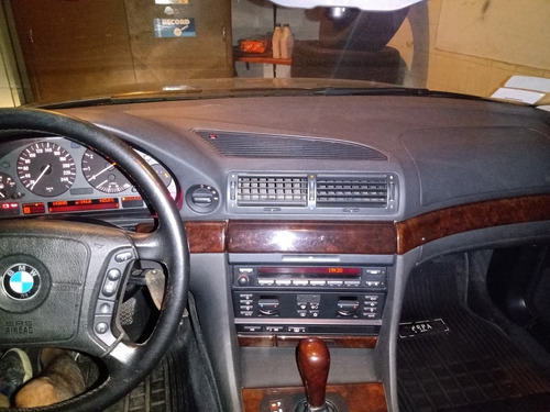 Bmw 740i