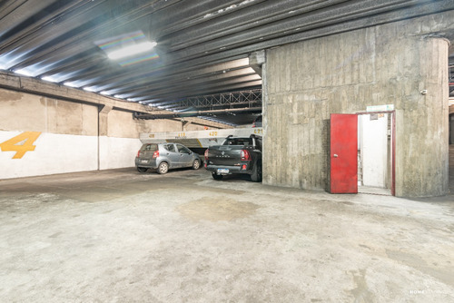 Se Vende Garage / Cochera / Estacionamiento Fijo En Centro, Próximo A Plaza Cagancha, Parking Paraguay
