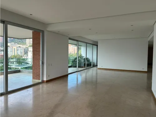 Apartamento En El Poblado Sector Las Lomas