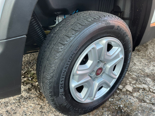 Fiat Toro 1.8 16v Freedom Flex 4x2 Aut. 4p