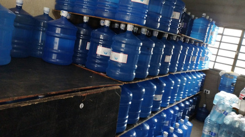 Vende-se Distribuidora De Agua E Gas Na Vila Nhocuné