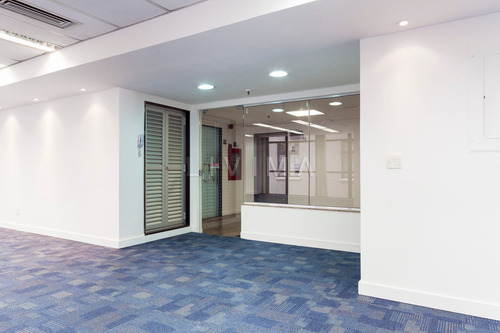 Imagem 8 de 14 de Sala Comercial Para Alugar Na Praça Floriano, , Centro, Rio De Janeiro - Rj - Liv-0358